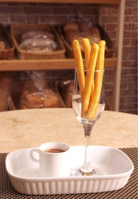 G Cafe Churros con Chocolate